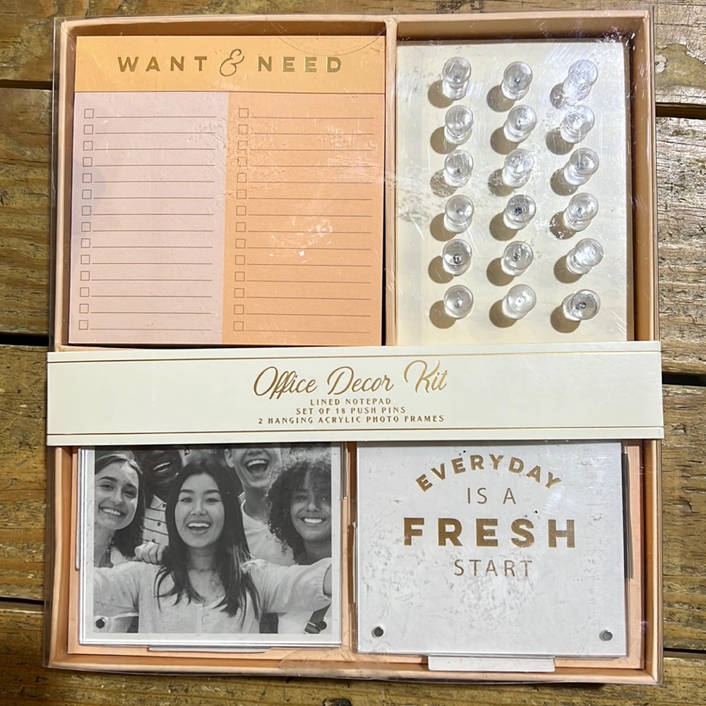 Desk Set/Gift Set in Peach With Notepad, Thumbtacks, Inspirational Quote, Frame